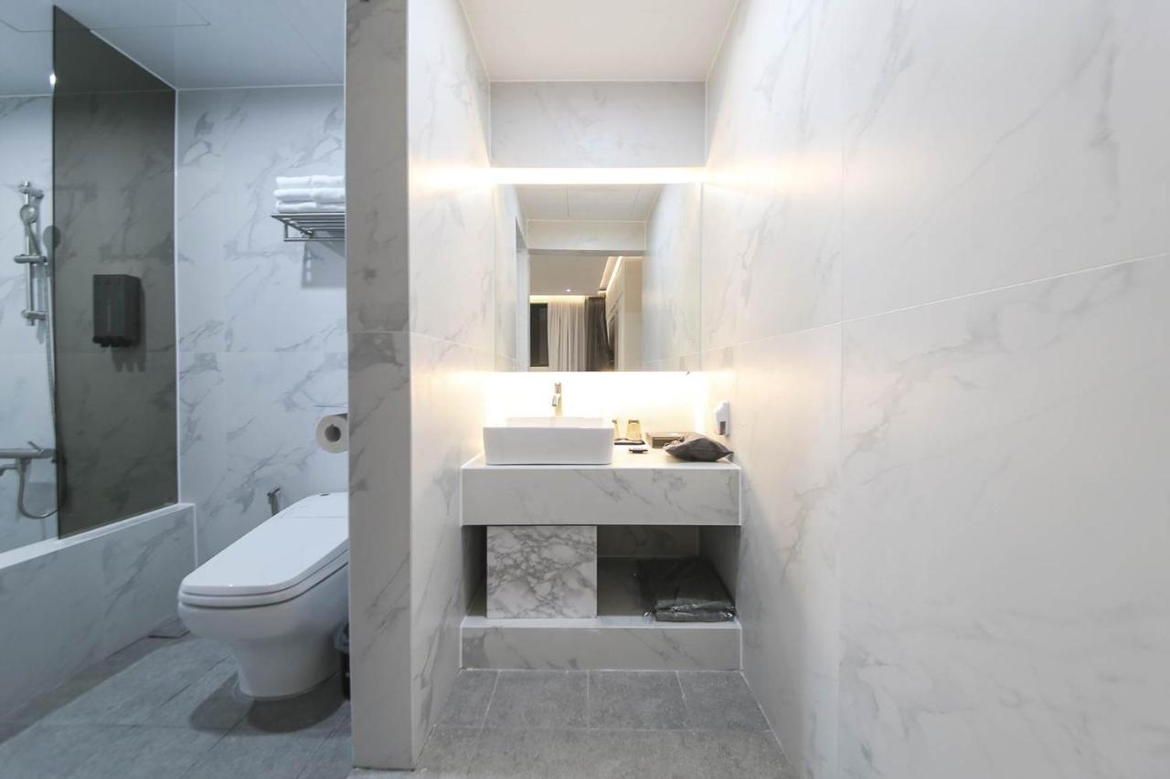 Brown Dot Hotel Pyeonghwa Plaza มกโพ ภายนอก รูปภาพ