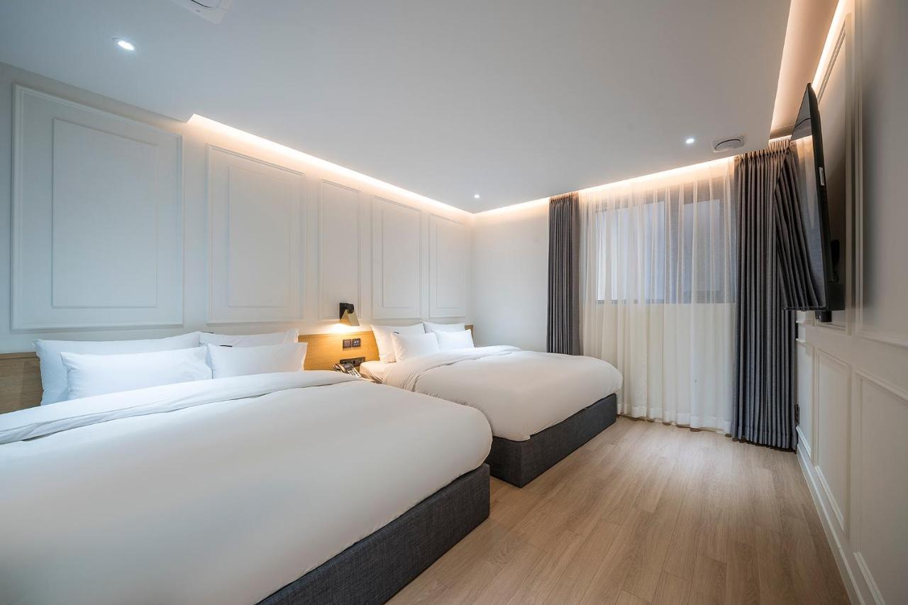 Brown Dot Hotel Pyeonghwa Plaza มกโพ ภายนอก รูปภาพ