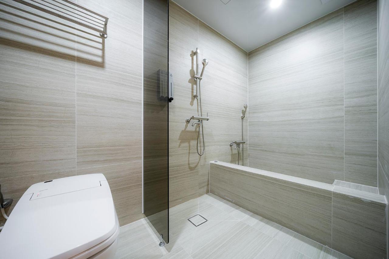 Brown Dot Hotel Pyeonghwa Plaza มกโพ ภายนอก รูปภาพ