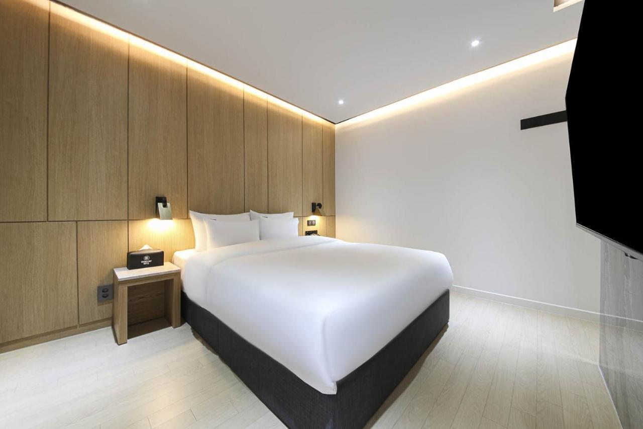 Brown Dot Hotel Pyeonghwa Plaza มกโพ ภายนอก รูปภาพ